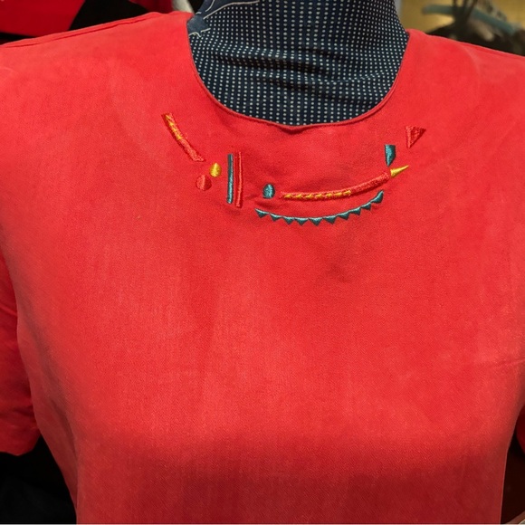 NWT City Girl Petites SIZE 4 Women’s Embroidered Blouse Bust 36” Length 22” - Picture 2 of 6